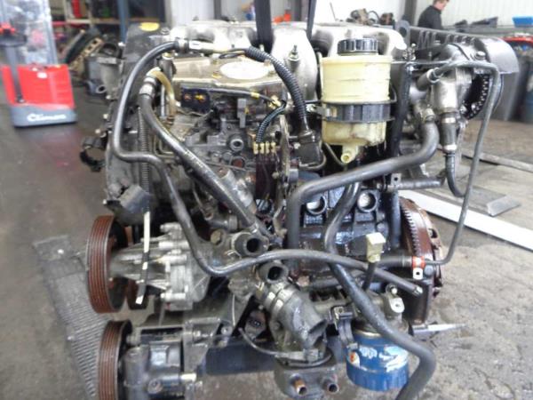 MOTEUR RENAULT 2.2 DIESEL - Vue 2